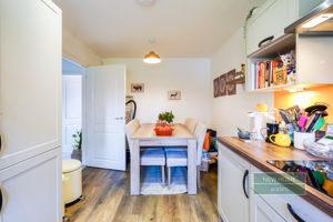 Photo 21- click for photo gallery